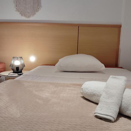 Chez Chantal 3 Chambres Au Centre Touristique De Salou Avec Garage Eksteriør bilde