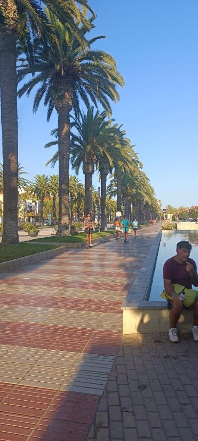 Chez Chantal 3 Chambres Au Centre Touristique De Salou Avec Garage Eksteriør bilde