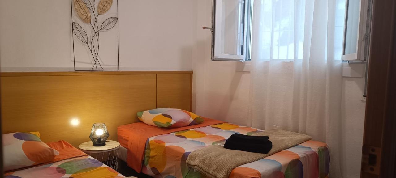 Chez Chantal 3 Chambres Au Centre Touristique De Salou Avec Garage Eksteriør bilde