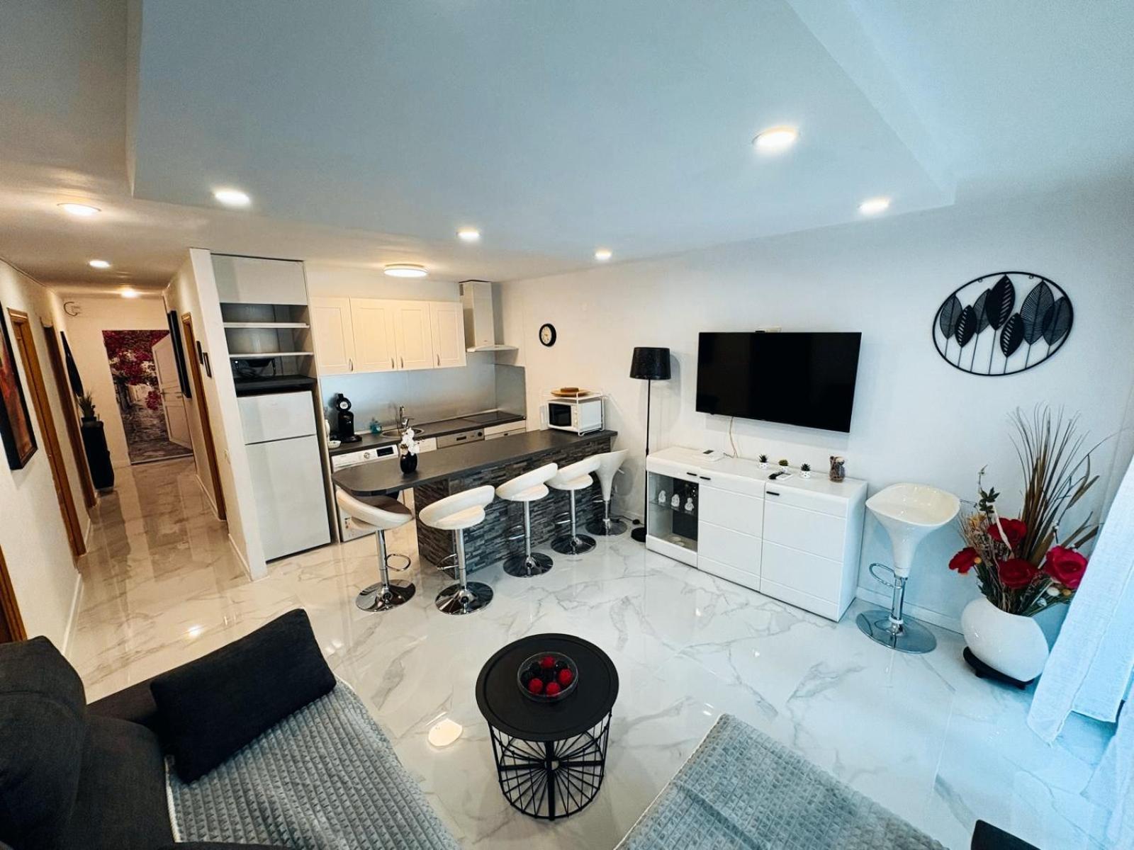 Chez Chantal 3 Chambres Au Centre Touristique De Salou Avec Garage Eksteriør bilde