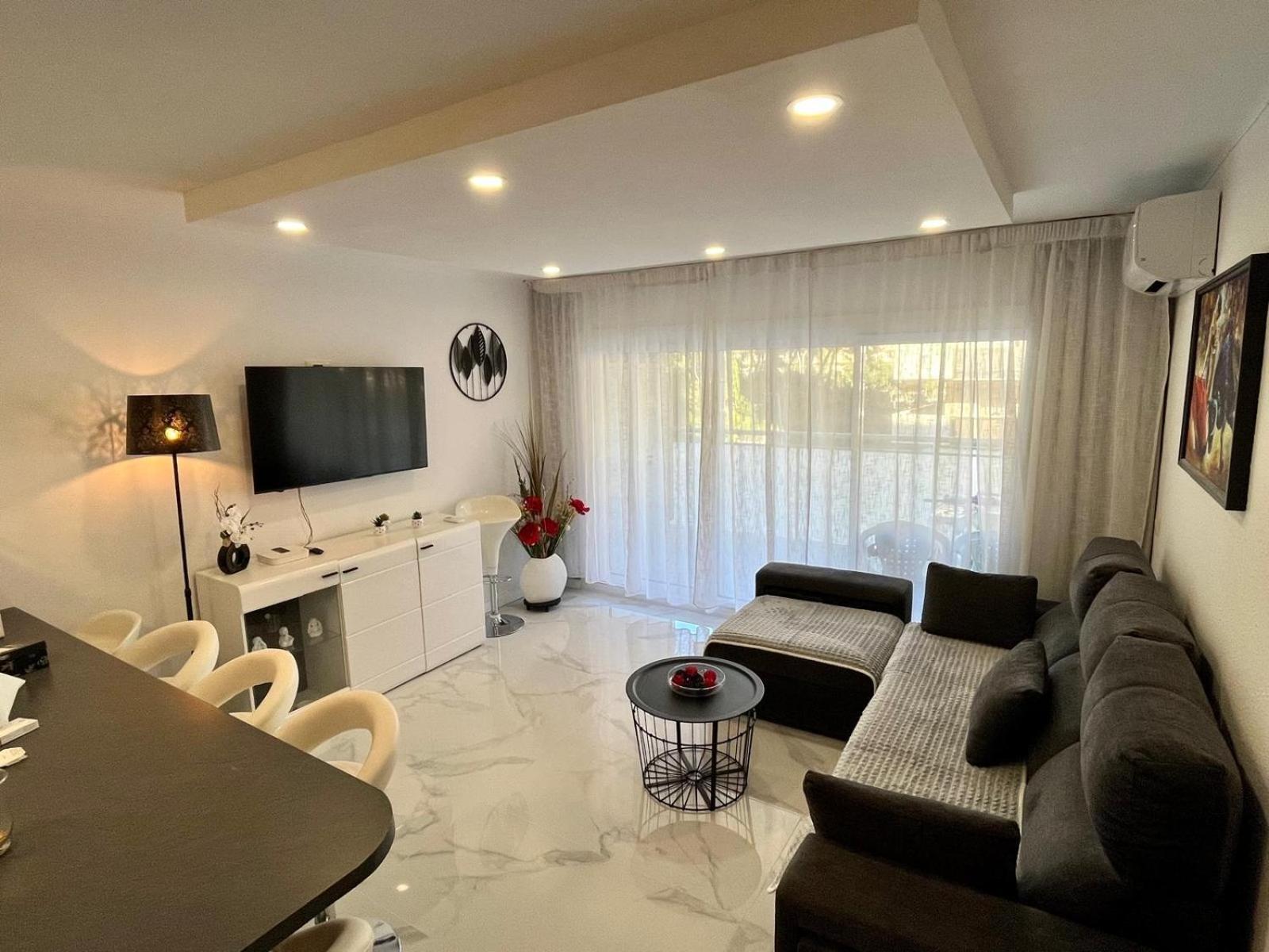 Chez Chantal 3 Chambres Au Centre Touristique De Salou Avec Garage Eksteriør bilde