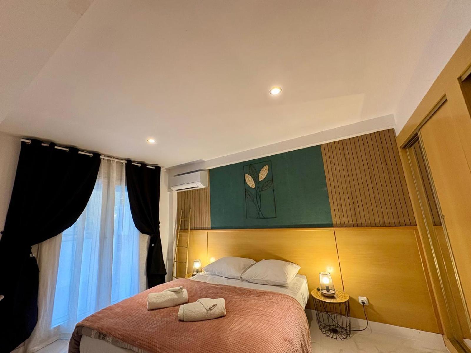 Chez Chantal 3 Chambres Au Centre Touristique De Salou Avec Garage Eksteriør bilde