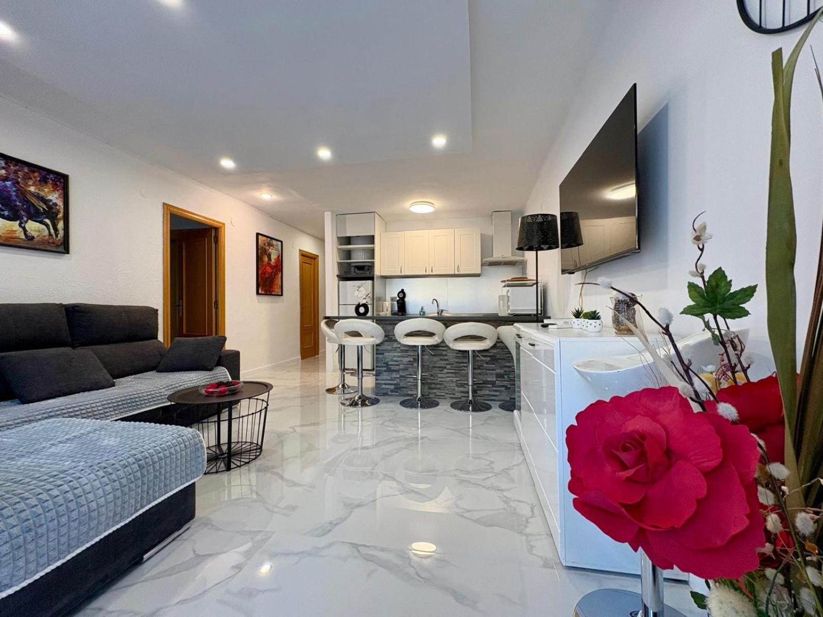 Chez Chantal 3 Chambres Au Centre Touristique De Salou Avec Garage Eksteriør bilde